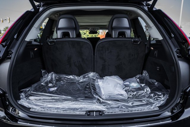 Used 2026 Volvo XC90 B6 Plus w/ Protection Package Premier AWD/4WD image 9