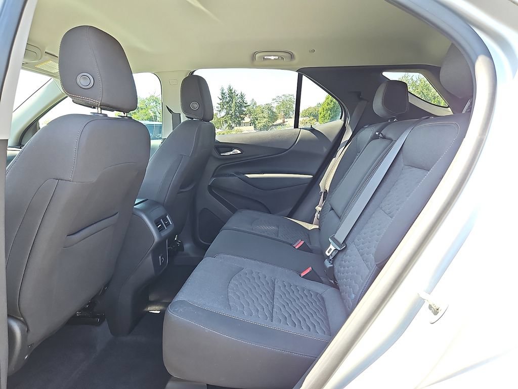 Used 2021 Chevrolet Equinox LT FWD image 12