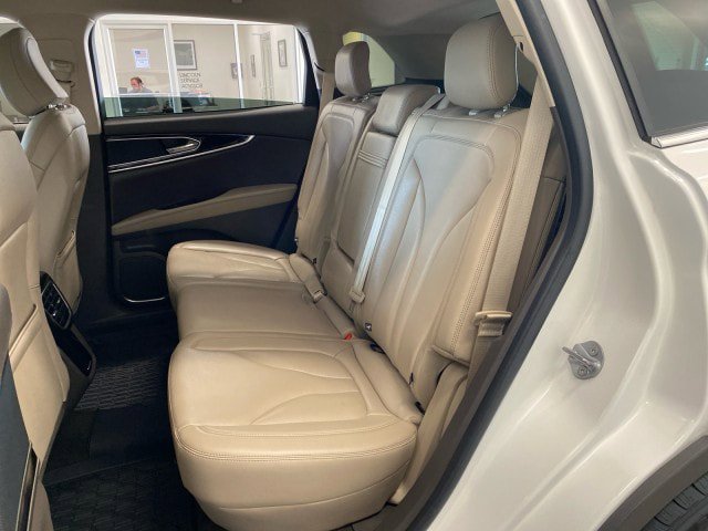 Used 2023 Lincoln Nautilus AWD w/ Premium Package image 9
