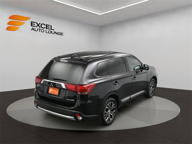 Used 2018 Mitsubishi Outlander SE image 42