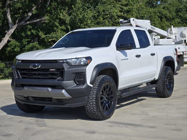 Used 2023 Chevrolet Colorado Trail Boss w/ Technology Package AWD/4WD image 4