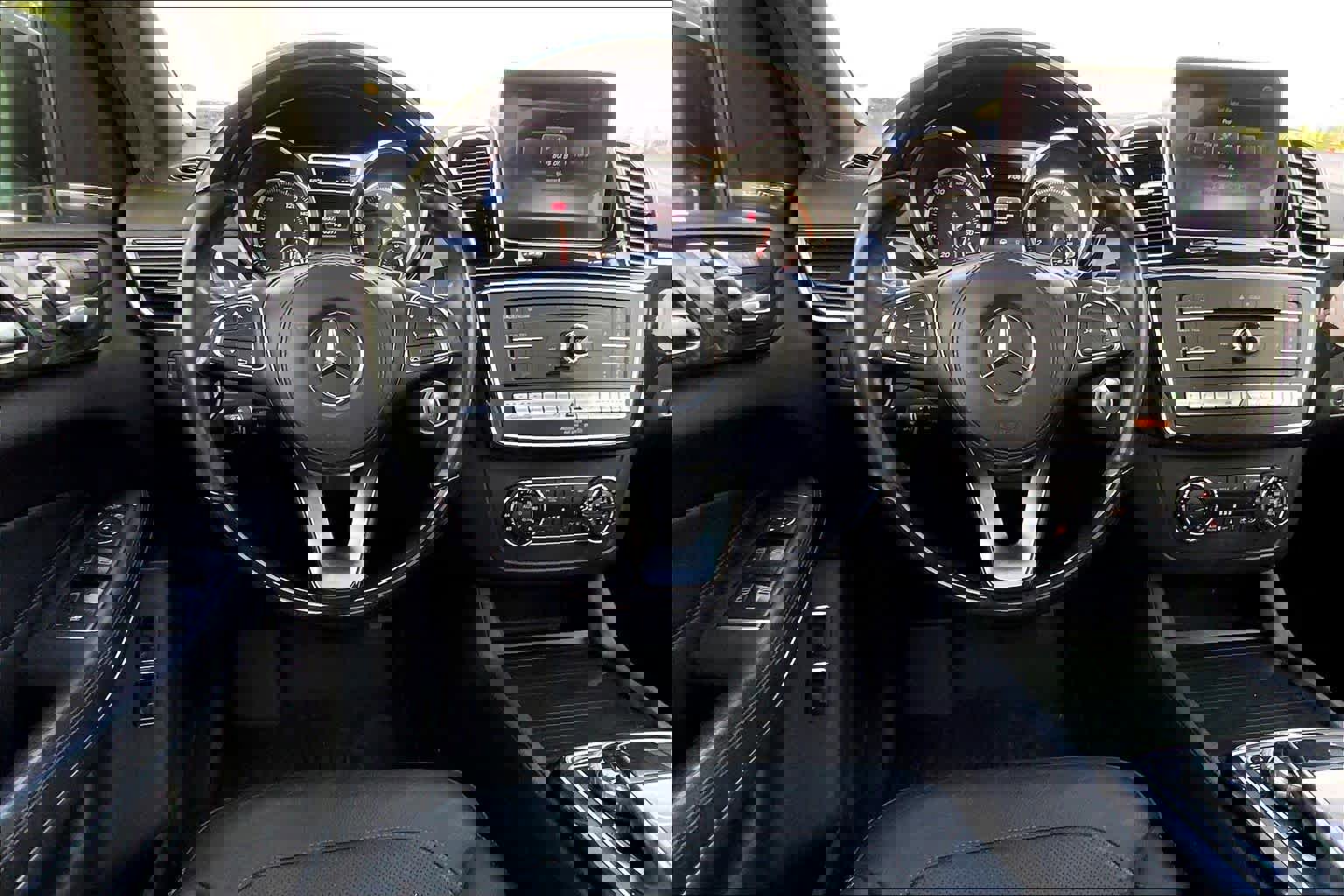 Used 2017 Mercedes-Benz GLS 550 4MATIC image 5