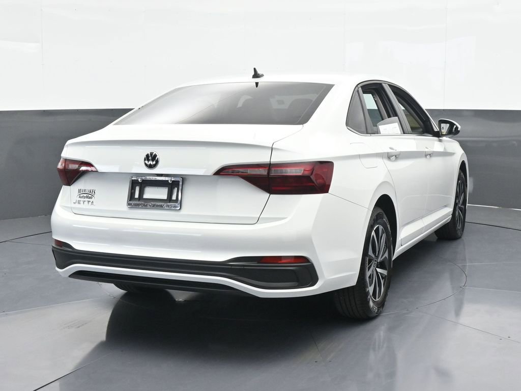 Used 2023 Volkswagen Jetta S image 5
