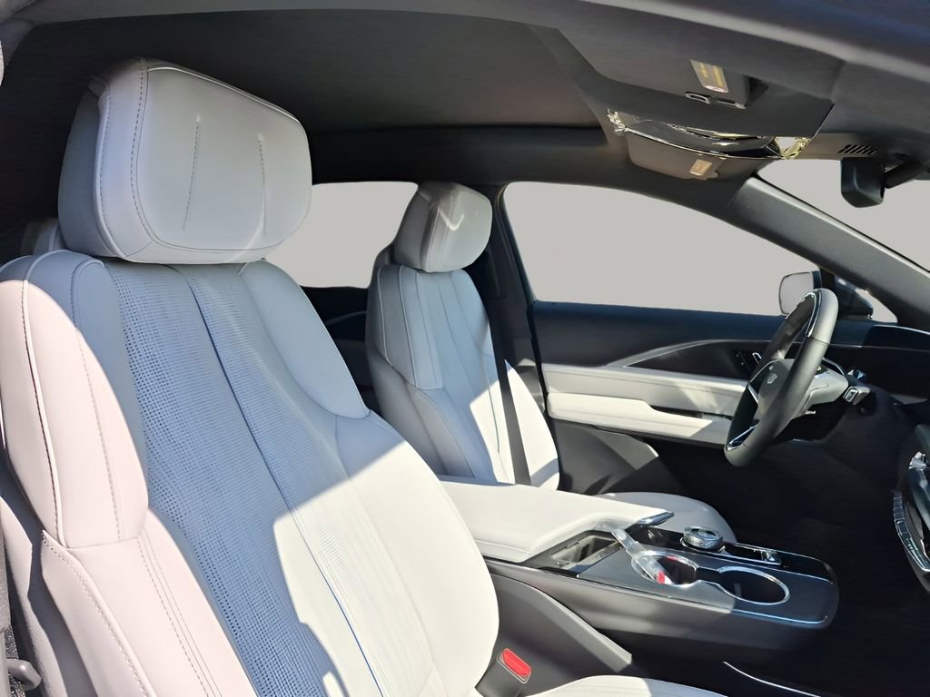 New 2026 Cadillac Lyriq Luxury image 15