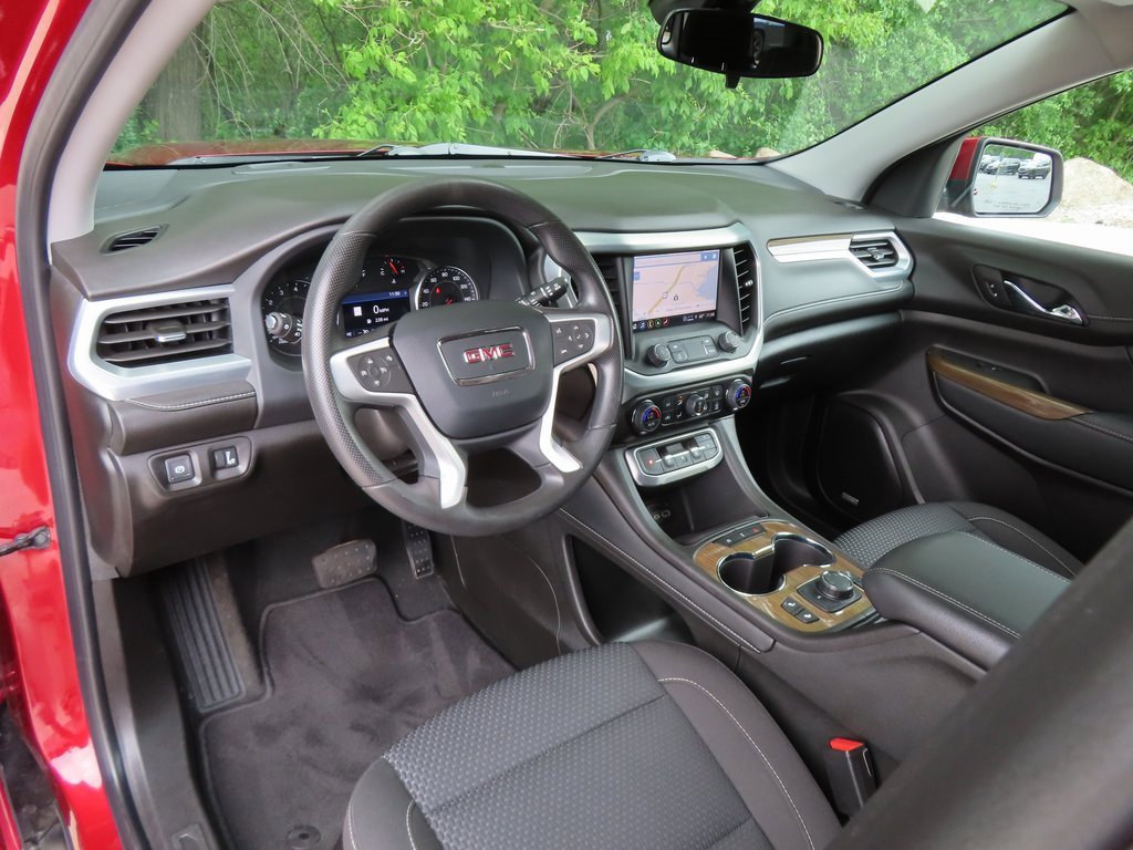 Used 2023 GMC Acadia SLE w/ Driver Convenience Package image 27