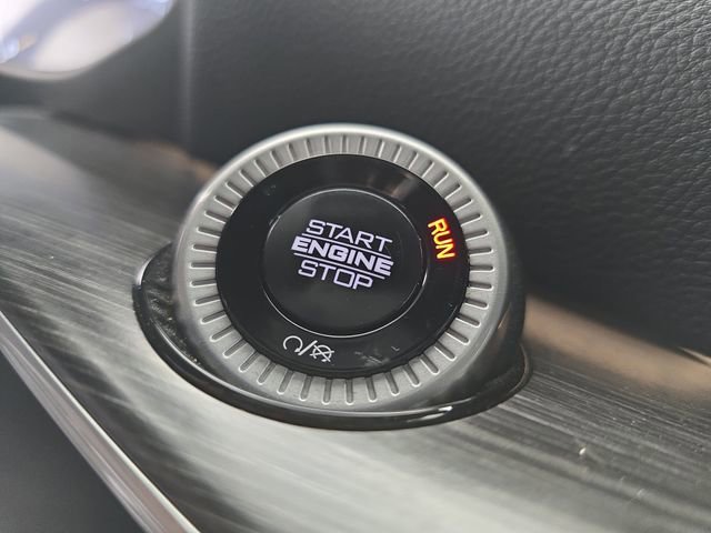 Used 2024 Jeep Wagoneer L Series II w/ Flexible Seating Group image 36