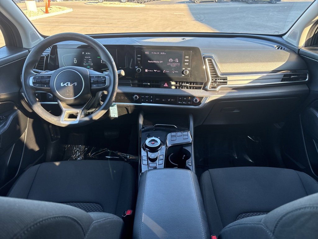 Used 2023 Kia Sportage LX image 13
