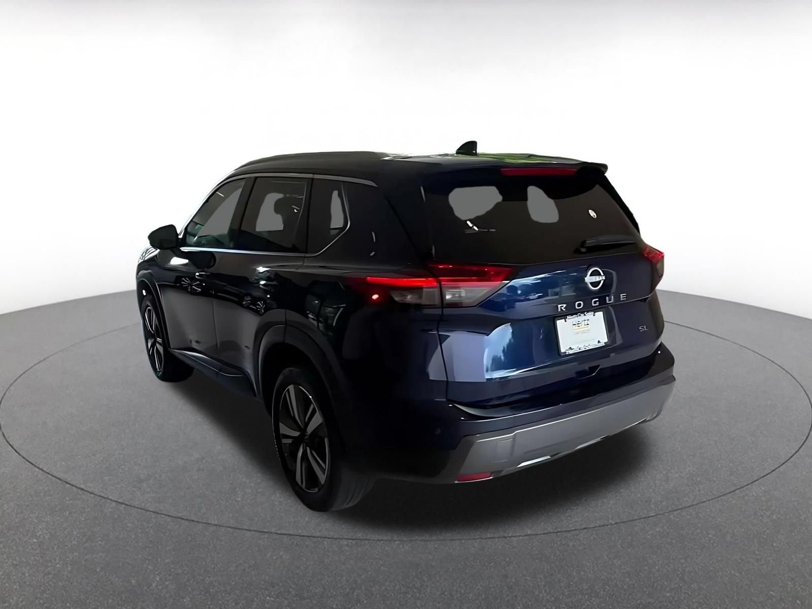 Used 2026 Nissan Rogue SL FWD image 10