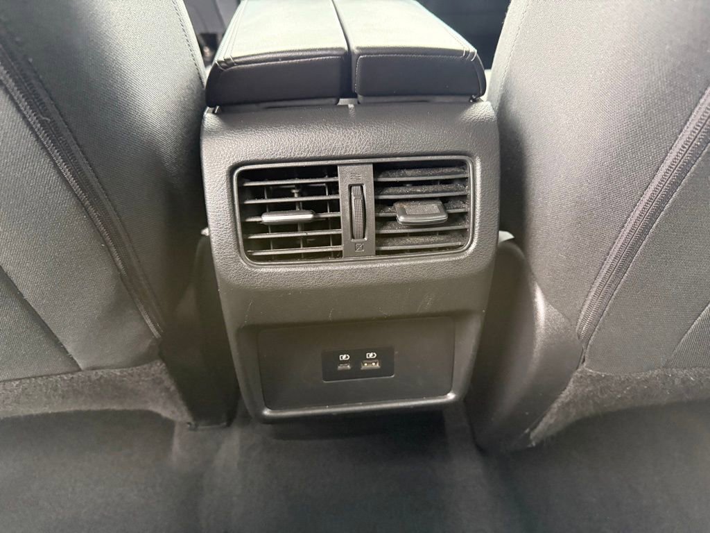 Used 2021 Nissan Rogue SV image 15