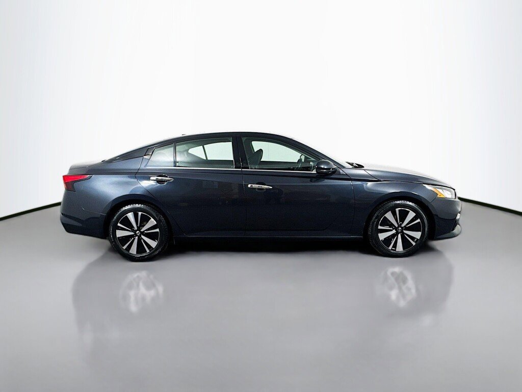 Used 2020 Nissan Altima 2.5 SL FWD image 6