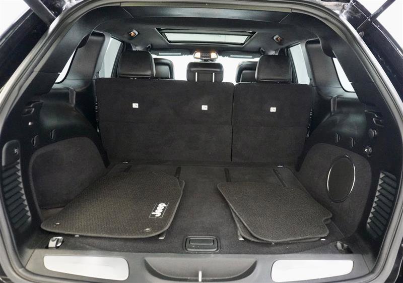 Used 2014 Jeep Grand Cherokee Summit AWD/4WD image 45