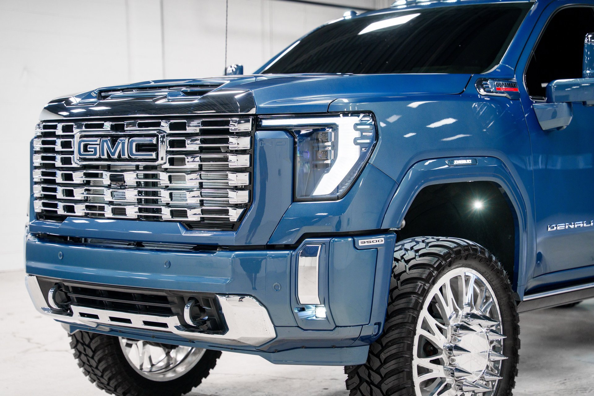 Used 2026 GMC Sierra 3500 Denali w/ Denali Reserve Package AWD/4WD image 35