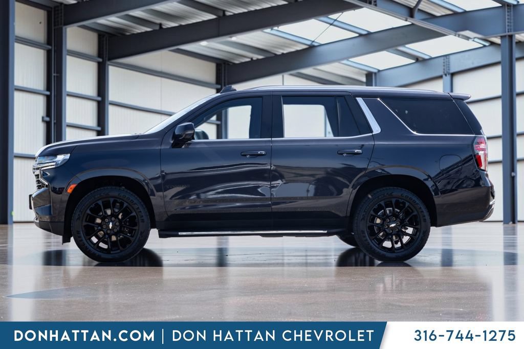 Used 2022 Chevrolet Tahoe LT w/ Luxury Package AWD/4WD image 3