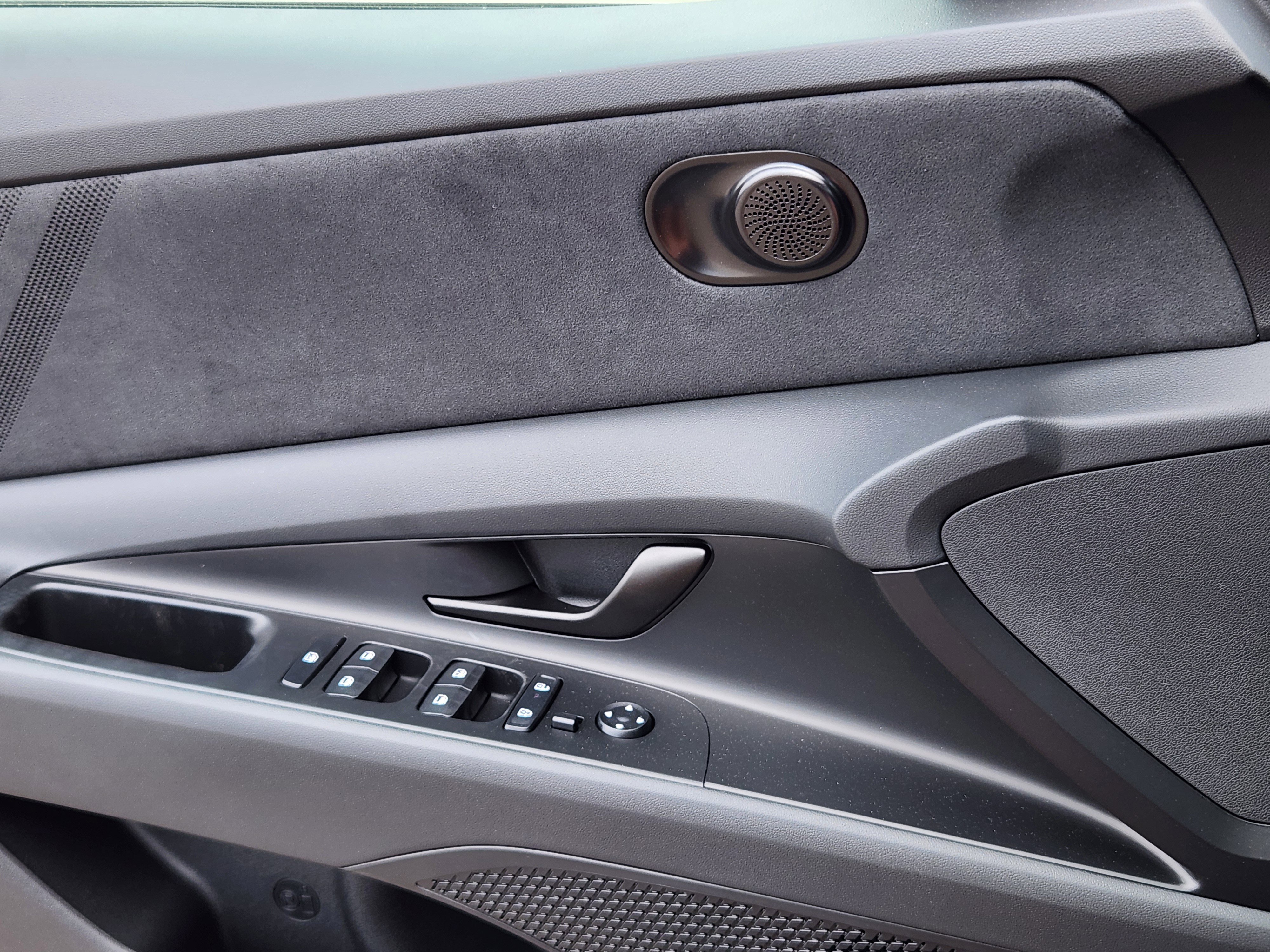 New 2025 Hyundai Elantra N image 7