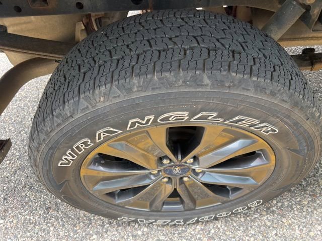 Used 2018 Ford F150 XLT w/ Equipment Group 302A Luxury AWD/4WD image 6