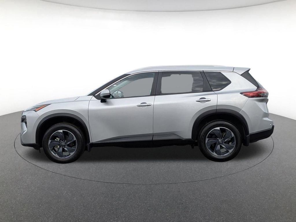 Used 2024 Nissan Rogue SV w/ SV Premium Package image 8