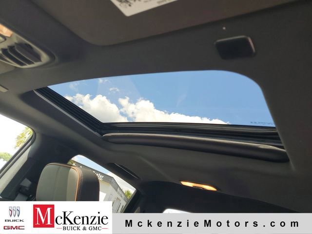 New 2026 GMC Canyon AT4 w/ Technology Plus Package AWD/4WD image 10