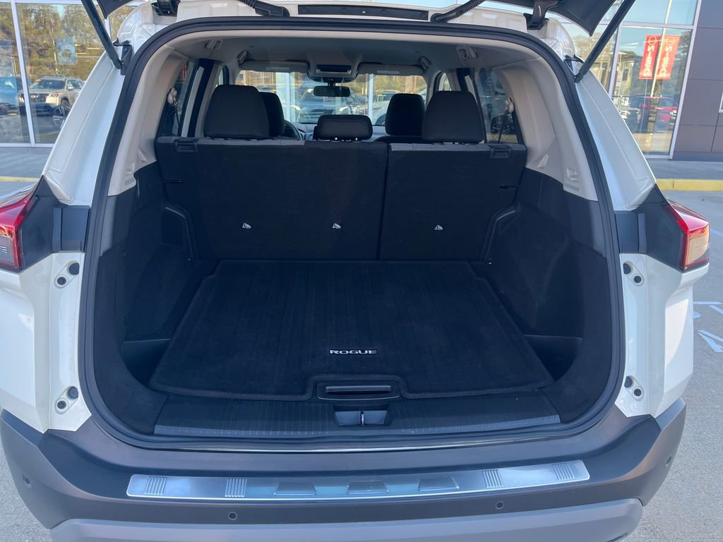 Certified 2023 Nissan Rogue SV image 23
