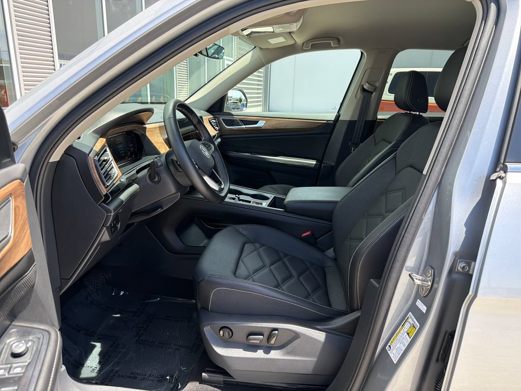 Certified 2026 Volkswagen Atlas SE AWD/4WD image 12