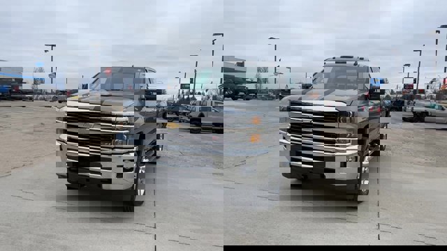 Used 2017 Chevrolet Silverado 2500 LTZ w/ Vortec Plus Package image 4