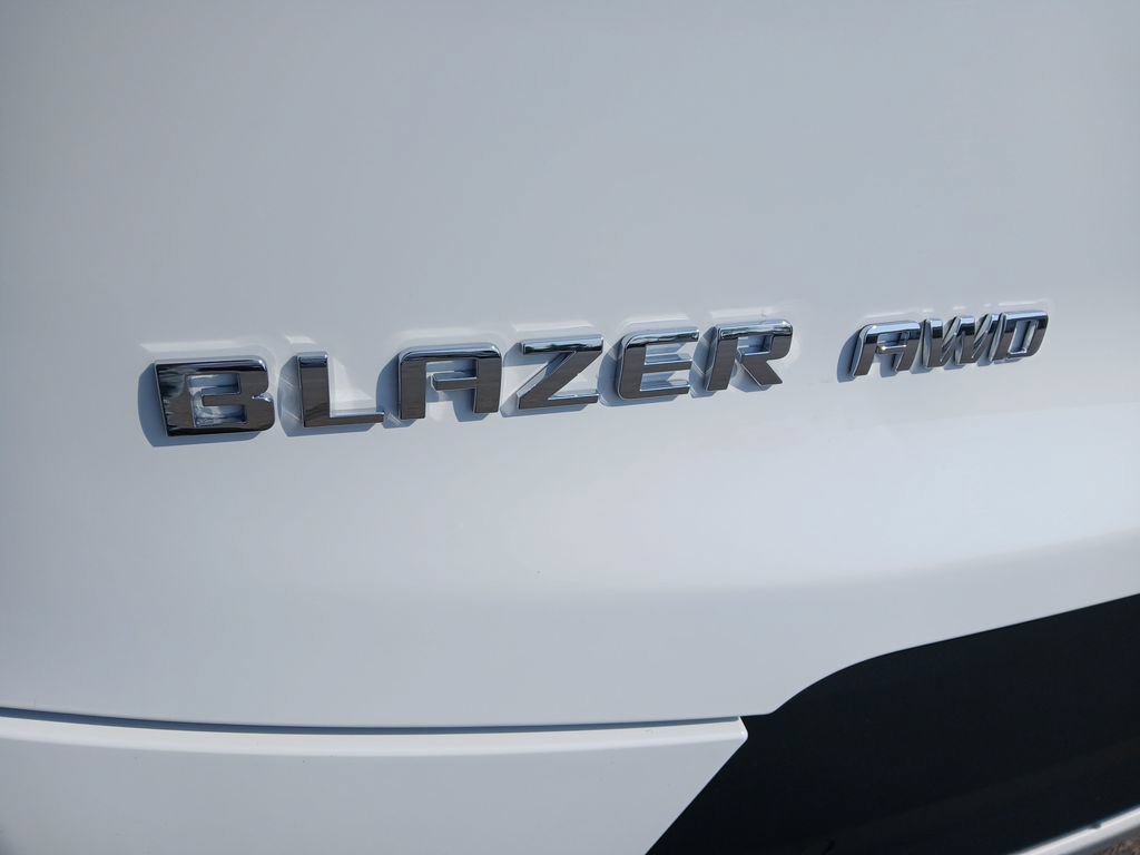 New 2026 Chevrolet Blazer LT w/ Sound & Technology Package AWD/4WD image 34