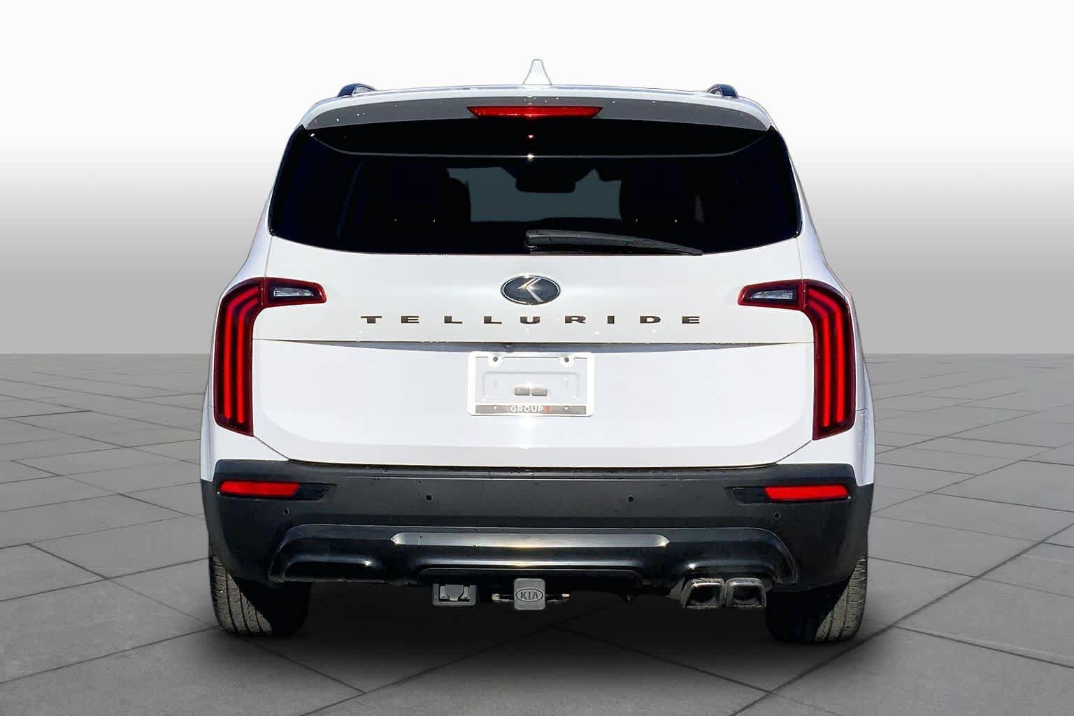 Used 2021 Kia Telluride SX w/ Towing Package FWD image 5