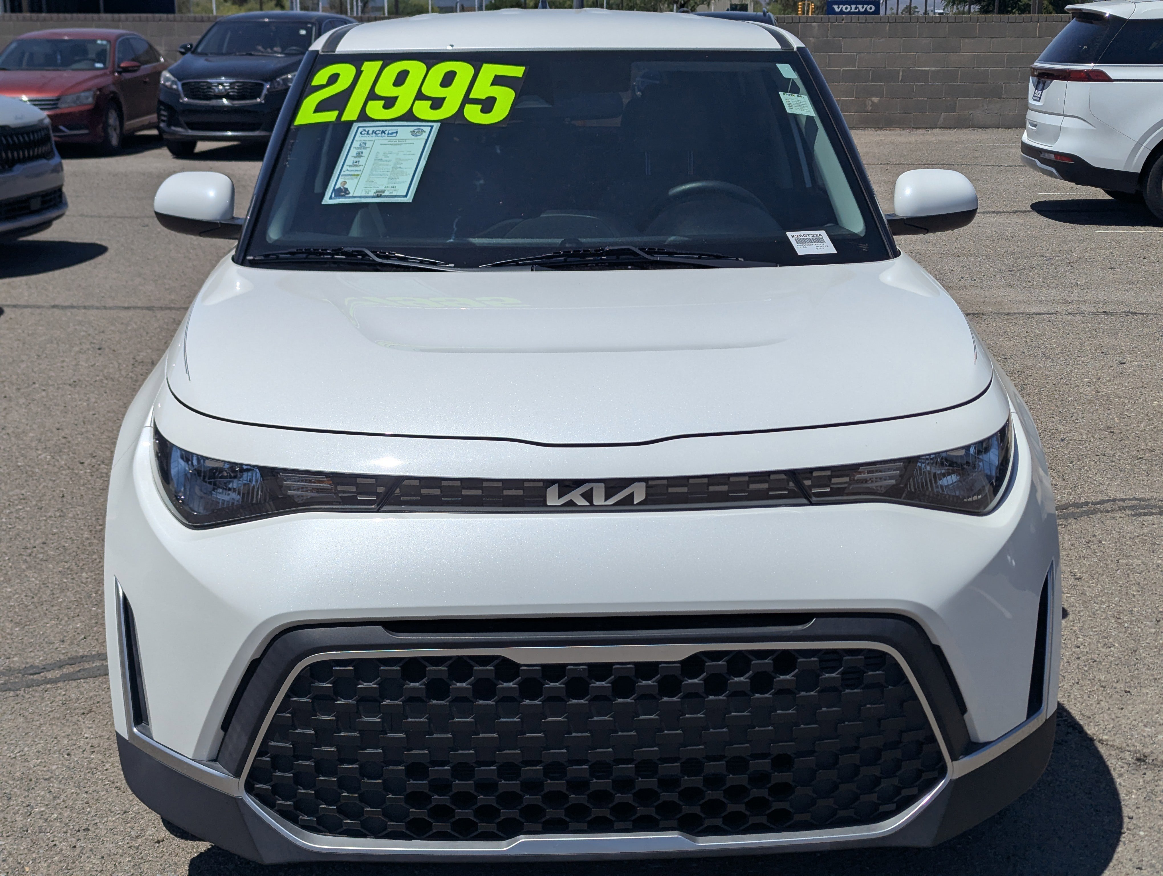 Certified 2023 Kia Soul LX w/ LX Technology Package FWD image 6