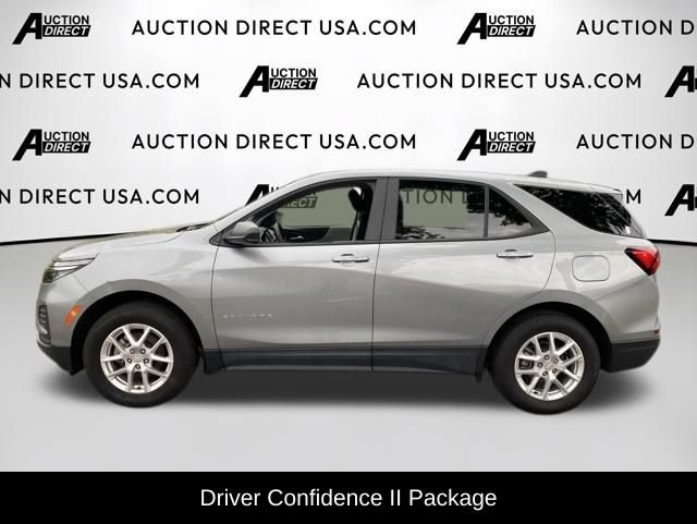 Used 2023 Chevrolet Equinox LS w/ LS Convenience Package AWD/4WD image 3