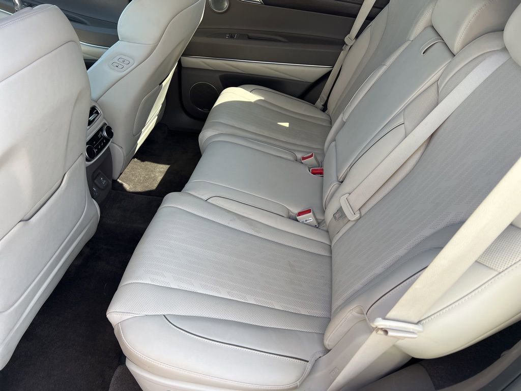 Used 2023 Genesis GV80 2.5T w/ Prestige 20" Package image 13