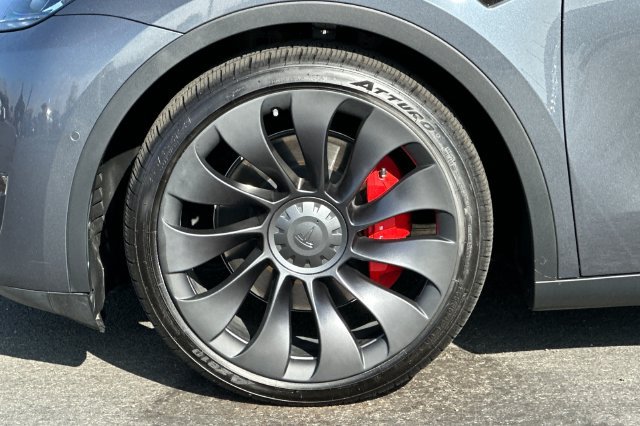 Used 2022 Tesla Model Y Performance AWD/4WD image 29