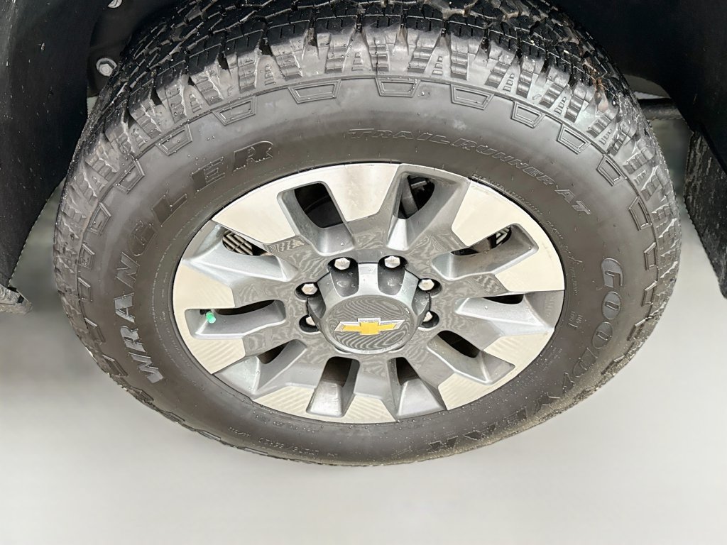 Used 2025 Chevrolet Silverado 3500 LT w/ All Star Edition AWD/4WD image 31