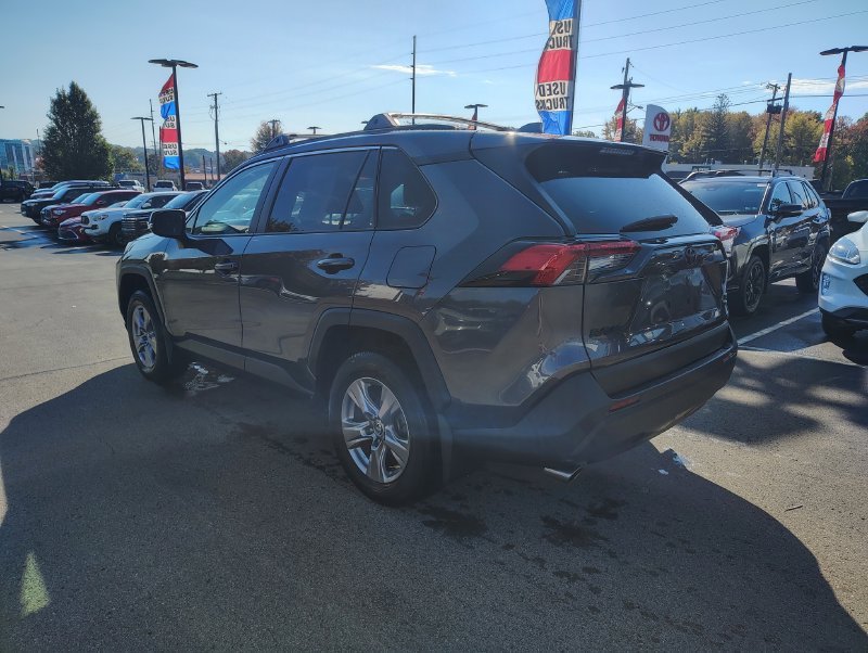 Used 2023 Toyota RAV4 XLE w/ Convenience Package AWD/4WD image 6