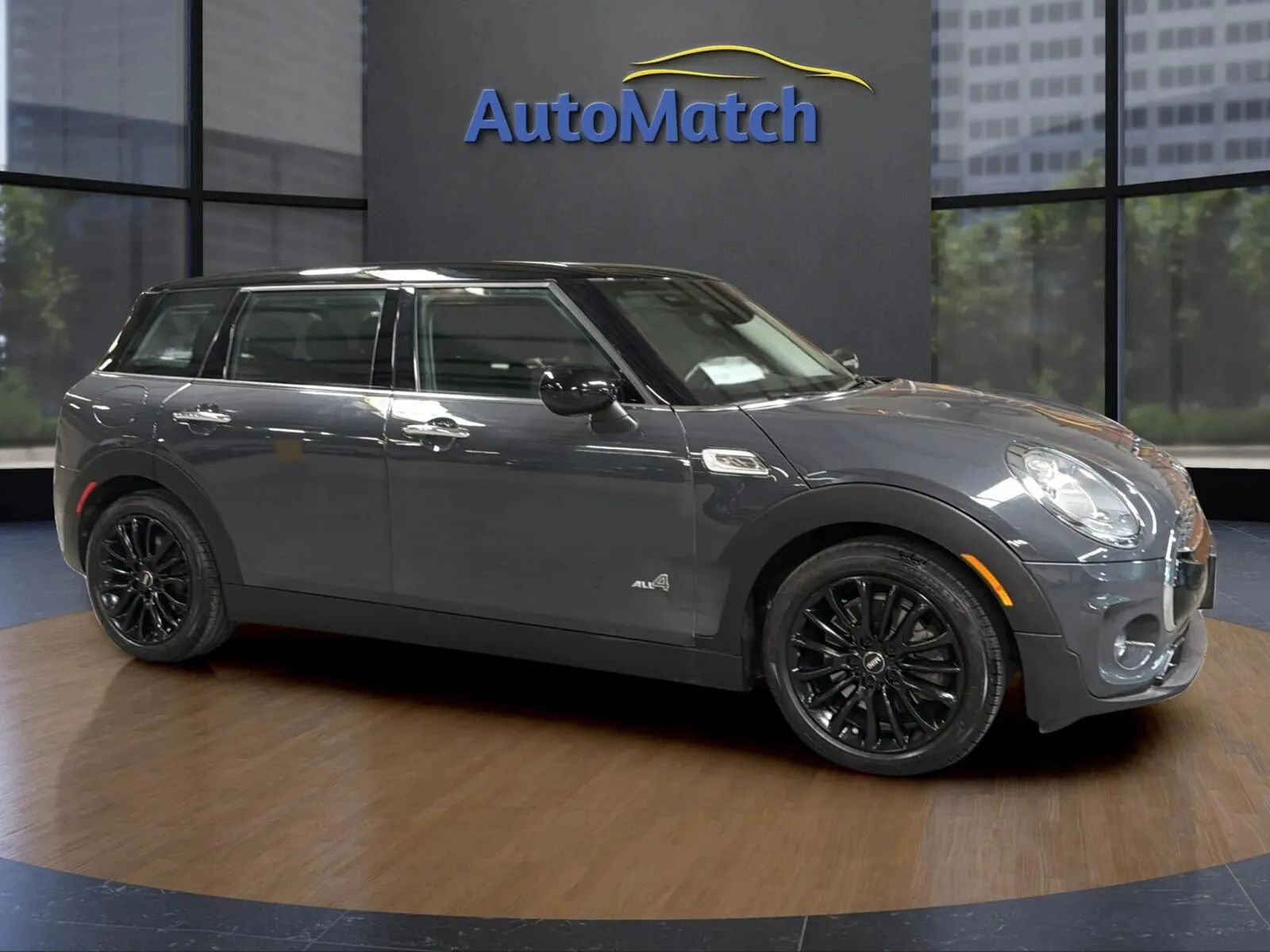 Used 2019 MINI Cooper Clubman S image 13