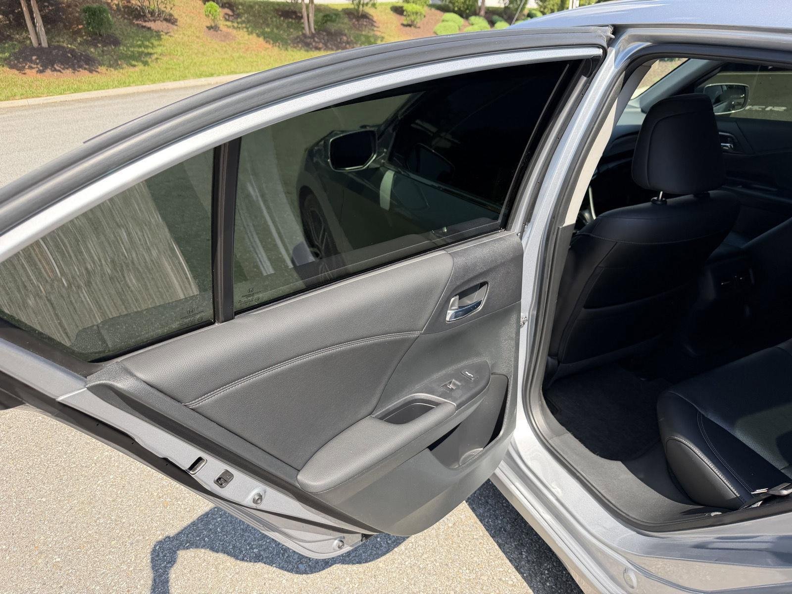 Used 2017 Honda Accord Touring image 13