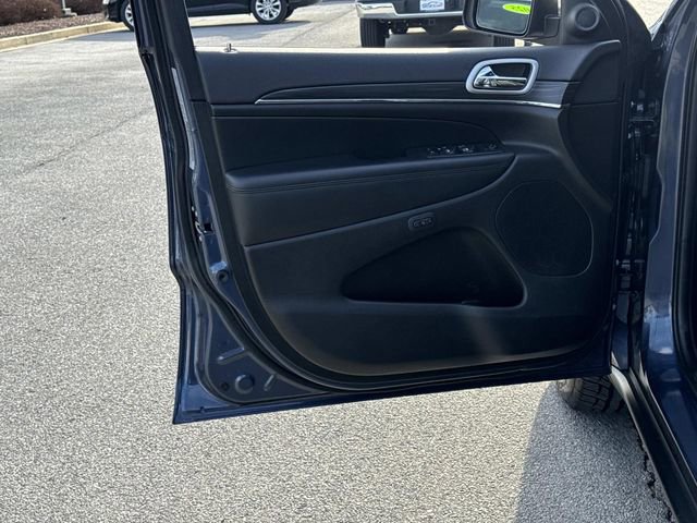 Used 2020 Jeep Grand Cherokee Limited w/ Luxury Group II image 14