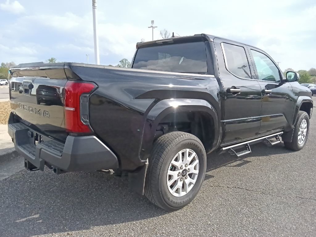 Used 2024 Toyota Tacoma SR image 3