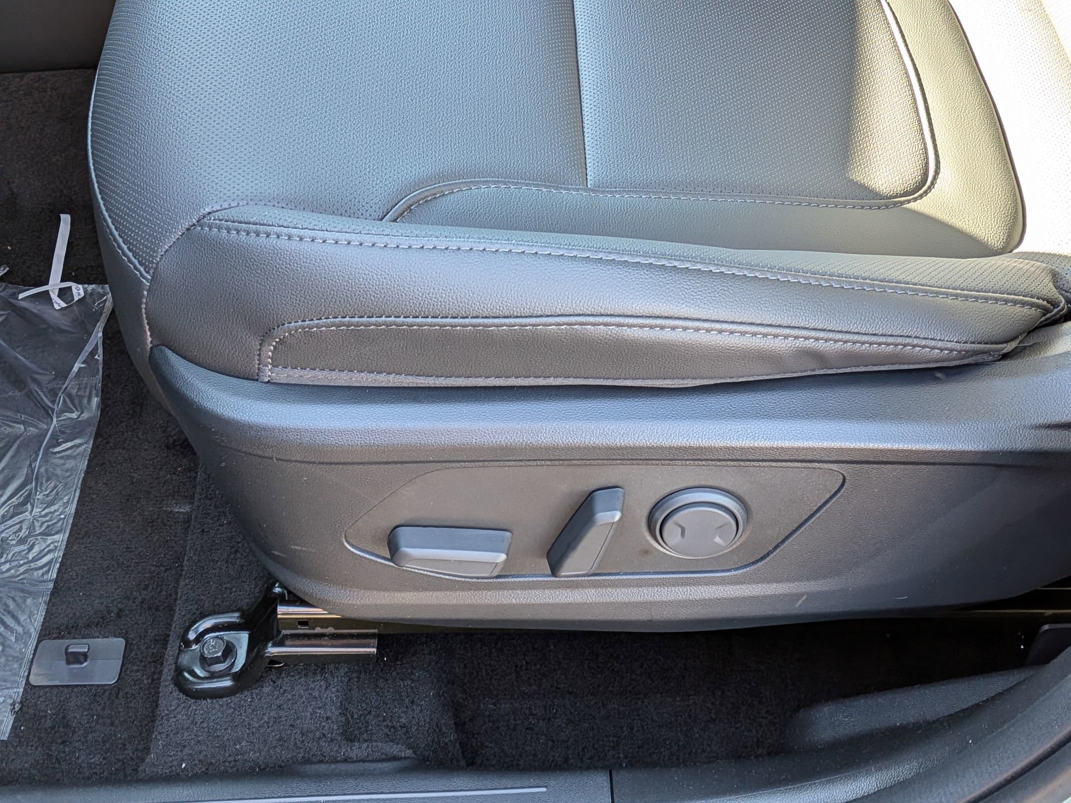 New 2026 Hyundai Santa Cruz SEL FWD image 18