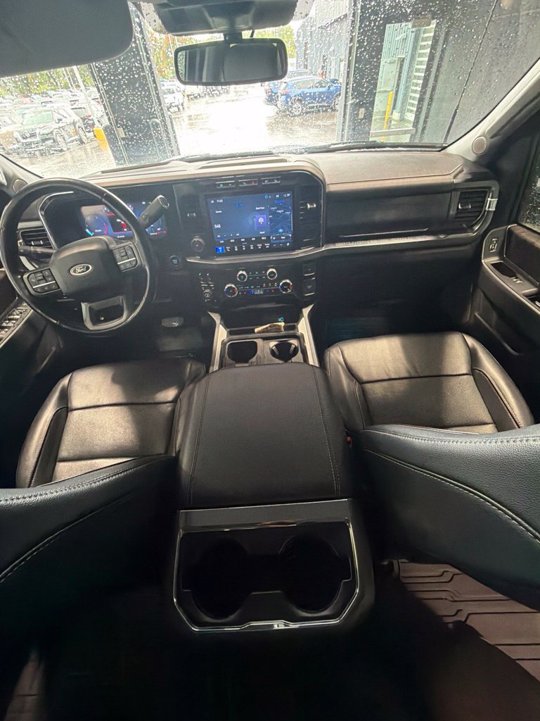 Used 2023 Ford F250 Lariat w/ Lariat Ultimate Package AWD/4WD image 13