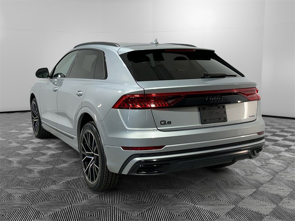 Used 2023 Audi Q8 Premium Plus image 3