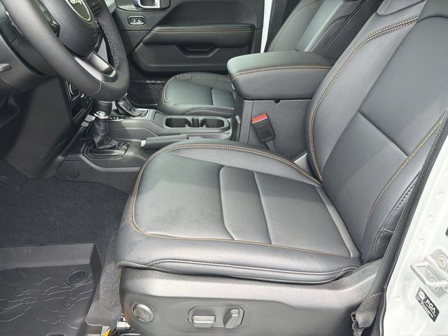 New 2026 Jeep Gladiator Mojave AWD/4WD image 19