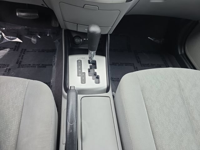 Used 2010 Hyundai Elantra GLS FWD image 18