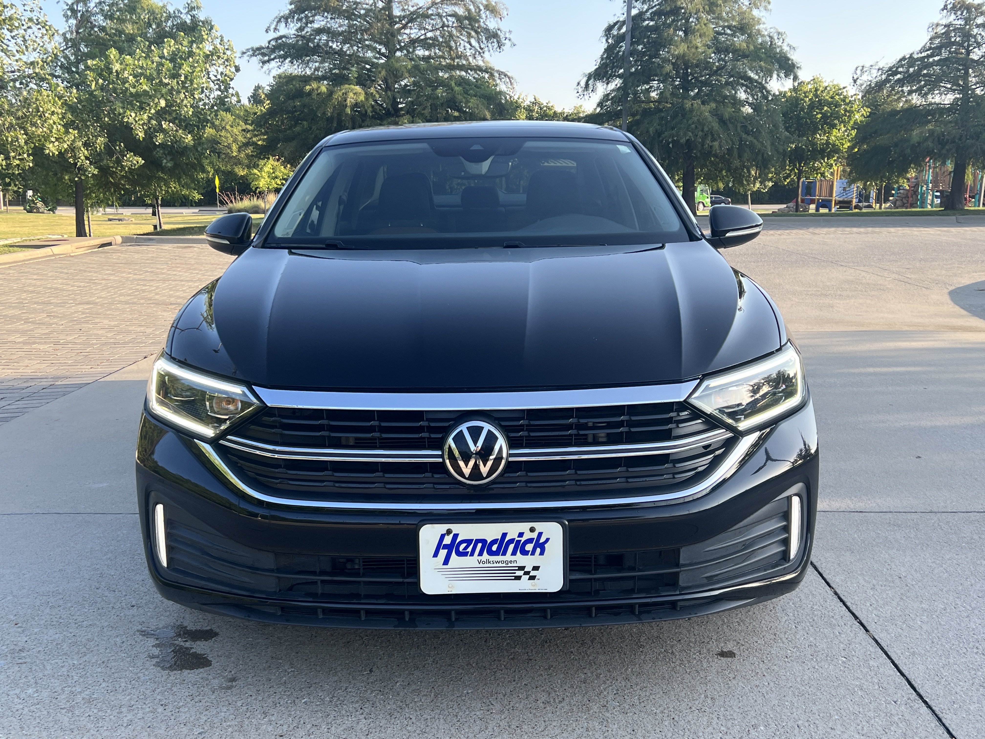Certified 2022 Volkswagen Jetta SEL FWD image 3
