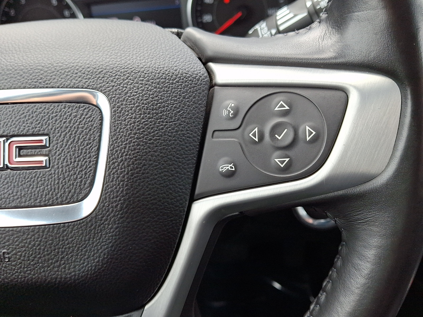 Used 2019 GMC Terrain SLE w/ Driver Convenience Package AWD/4WD image 23
