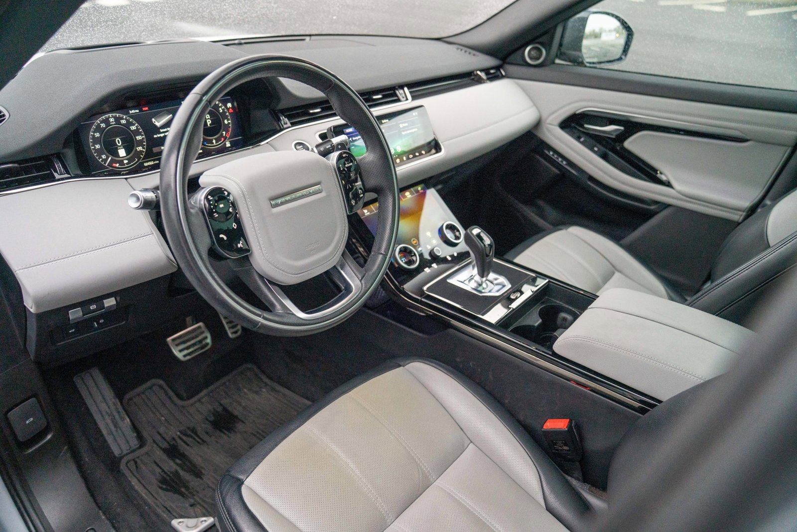 Used 2020 Land Rover Range Rover Evoque First Edition image 4