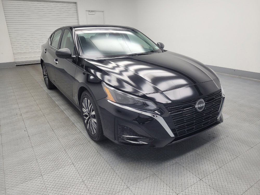 Used 2024 Nissan Altima 2.5 SV image 13