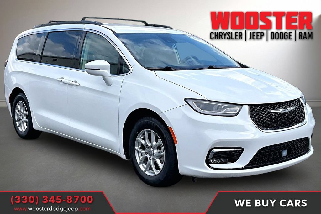 Used 2022 Chrysler Pacifica Touring-L FWD image 1