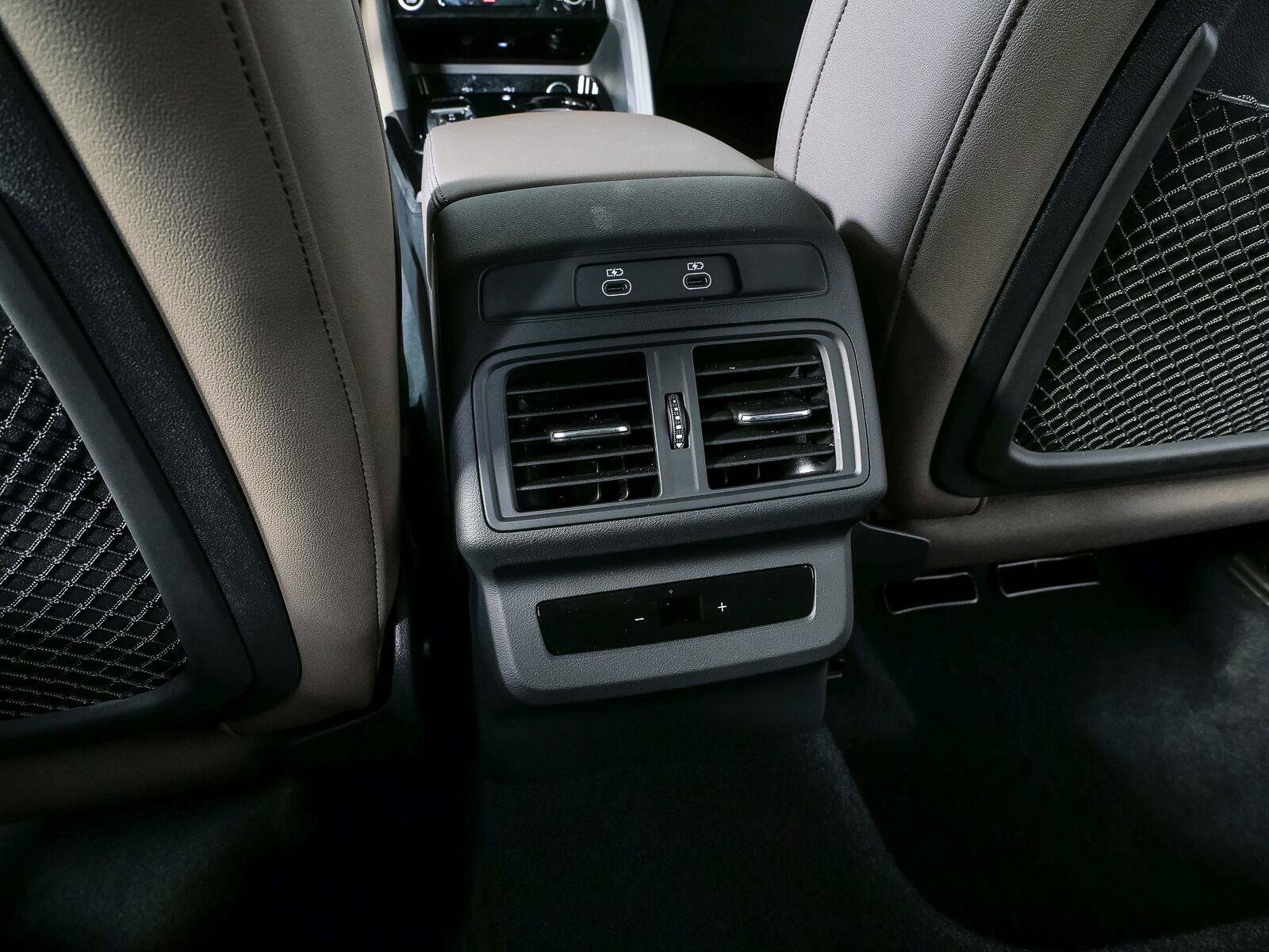 Used 2025 Audi Q5 Premium w/ Convenience Package AWD/4WD image 20