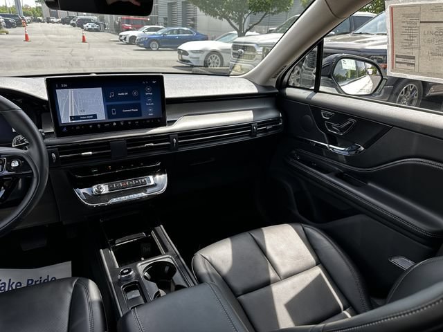 Certified 2023 Lincoln Corsair AWD w/ Equipment Group 101A image 17