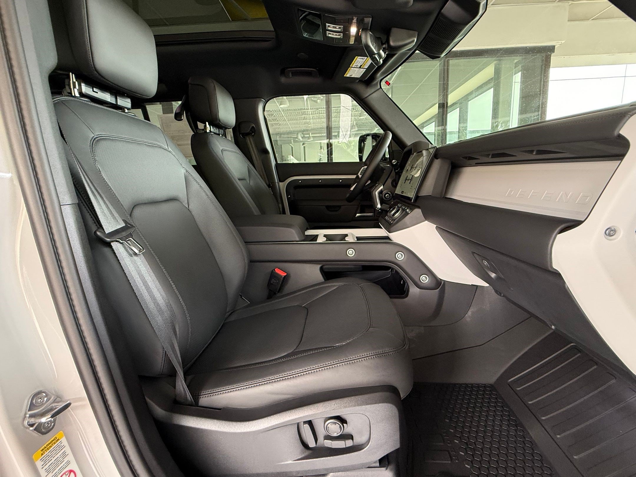 New 2026 Land Rover Defender 110 S AWD/4WD image 24