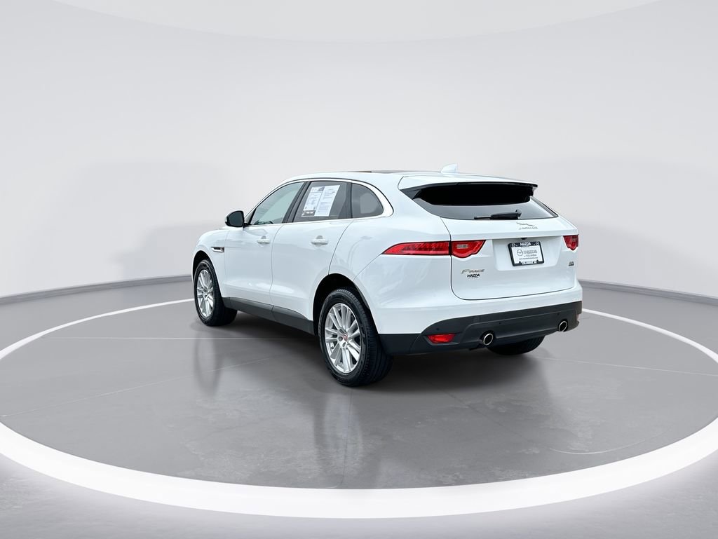Used 2019 Jaguar F-PACE Prestige image 6